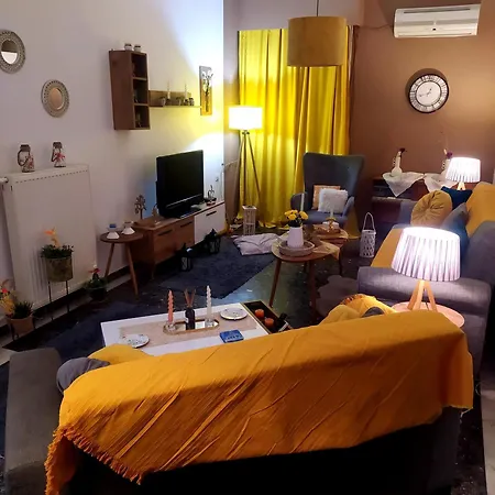 ζεστό παραδοσιακό σπιτι Apartment *