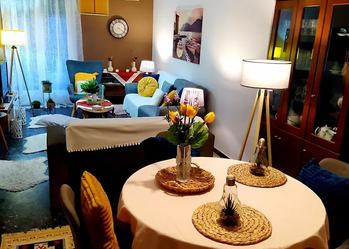 ζεστό παραδοσιακό σπιτι Апартаменты Каламата