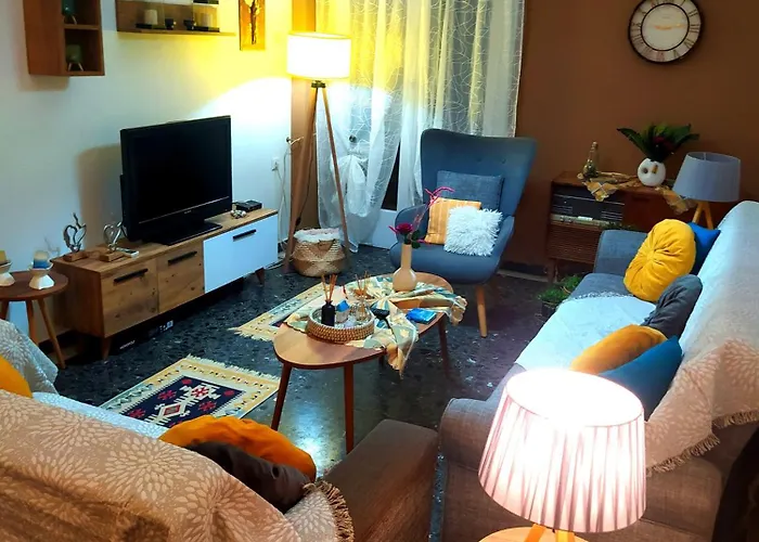 ζεστό παραδοσιακό σπιτι *